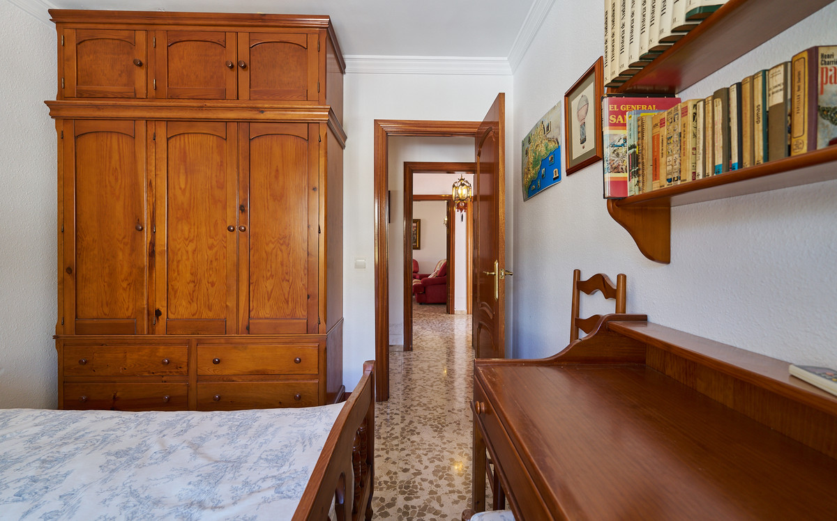 5 Bed Townhouse for sale in Benalmadena Costa Del Sol, Málaga, Spain