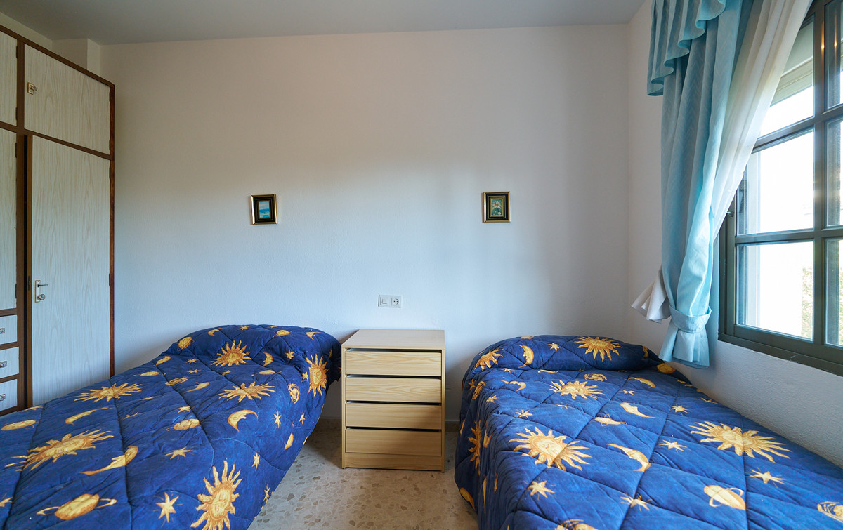 5 Bed Townhouse for sale in Benalmadena Costa Del Sol, Málaga, Spain