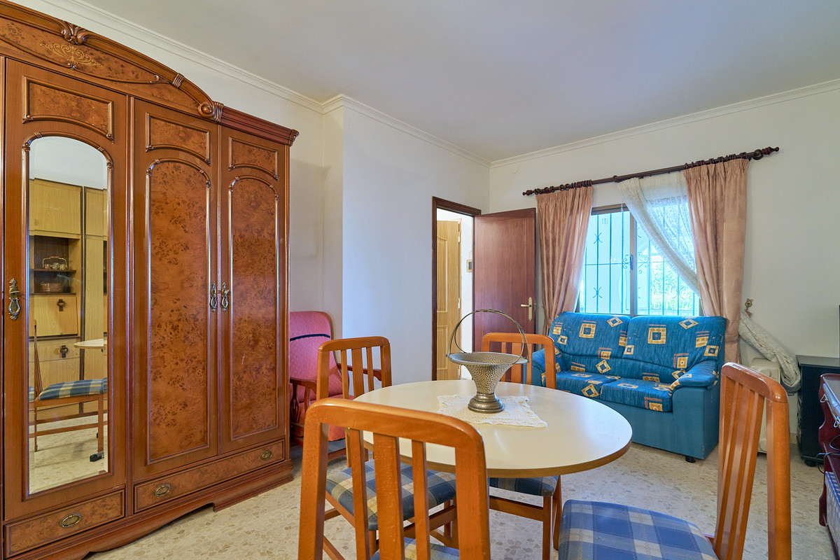 5 Bed Townhouse for sale in Benalmadena Costa Del Sol, Málaga, Spain