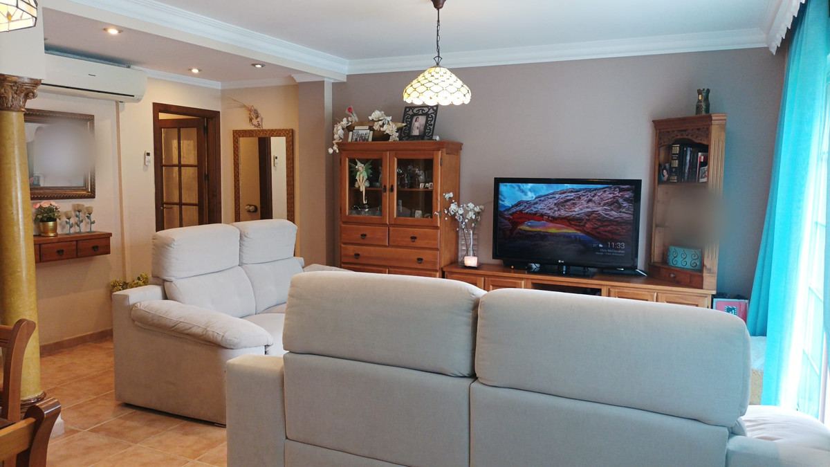 2 Bed Apartment for sale in Alhaurín De La Torre Costa Del Sol, Málaga, Spain