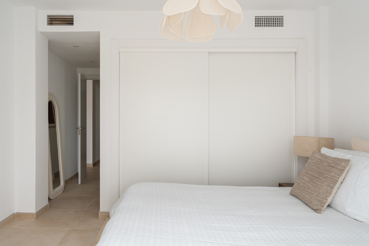 2 Bed Apartment for sale in La Quinta Costa Del Sol, Málaga, Spain