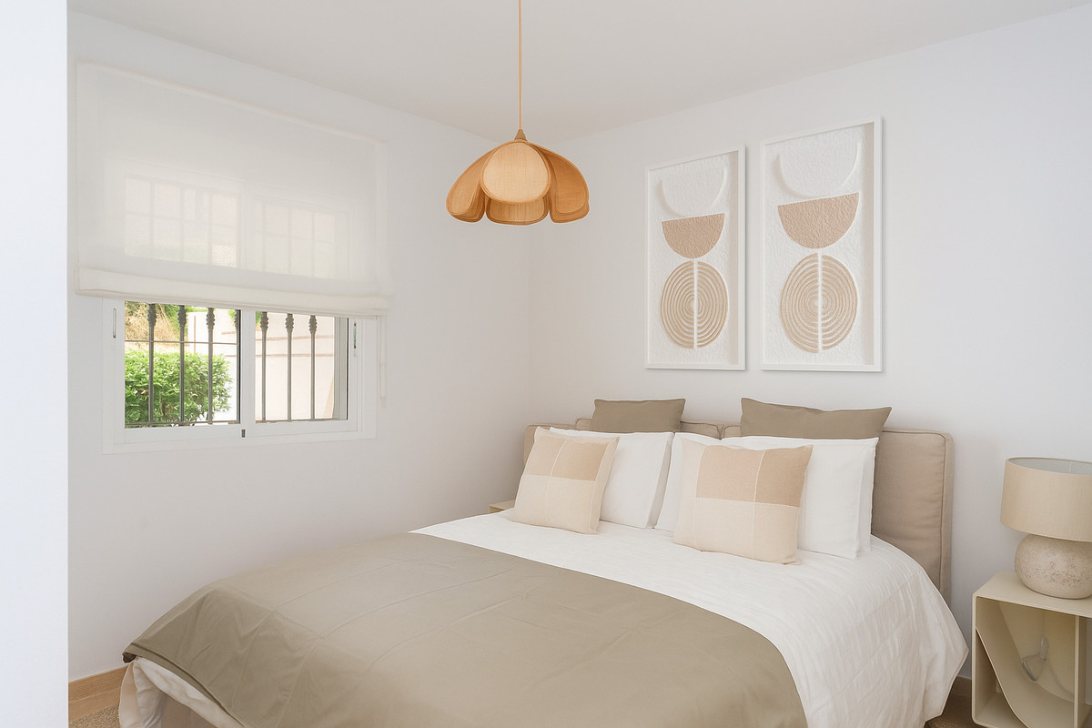 2 Bed Apartment for sale in La Quinta Costa Del Sol, Málaga, Spain