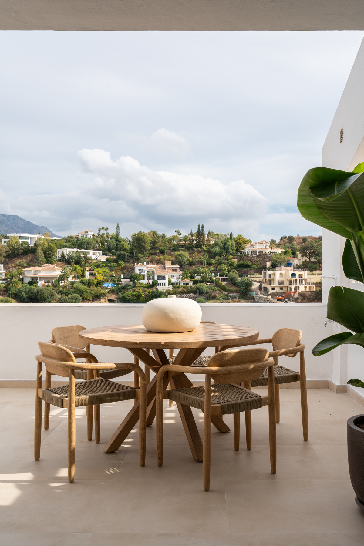 2 Bed Apartment for sale in La Quinta Costa Del Sol, Málaga, Spain