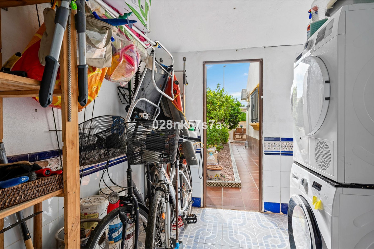 Se vende Adosada de 3 dormitorios en Costa Blanca, Alicante, España