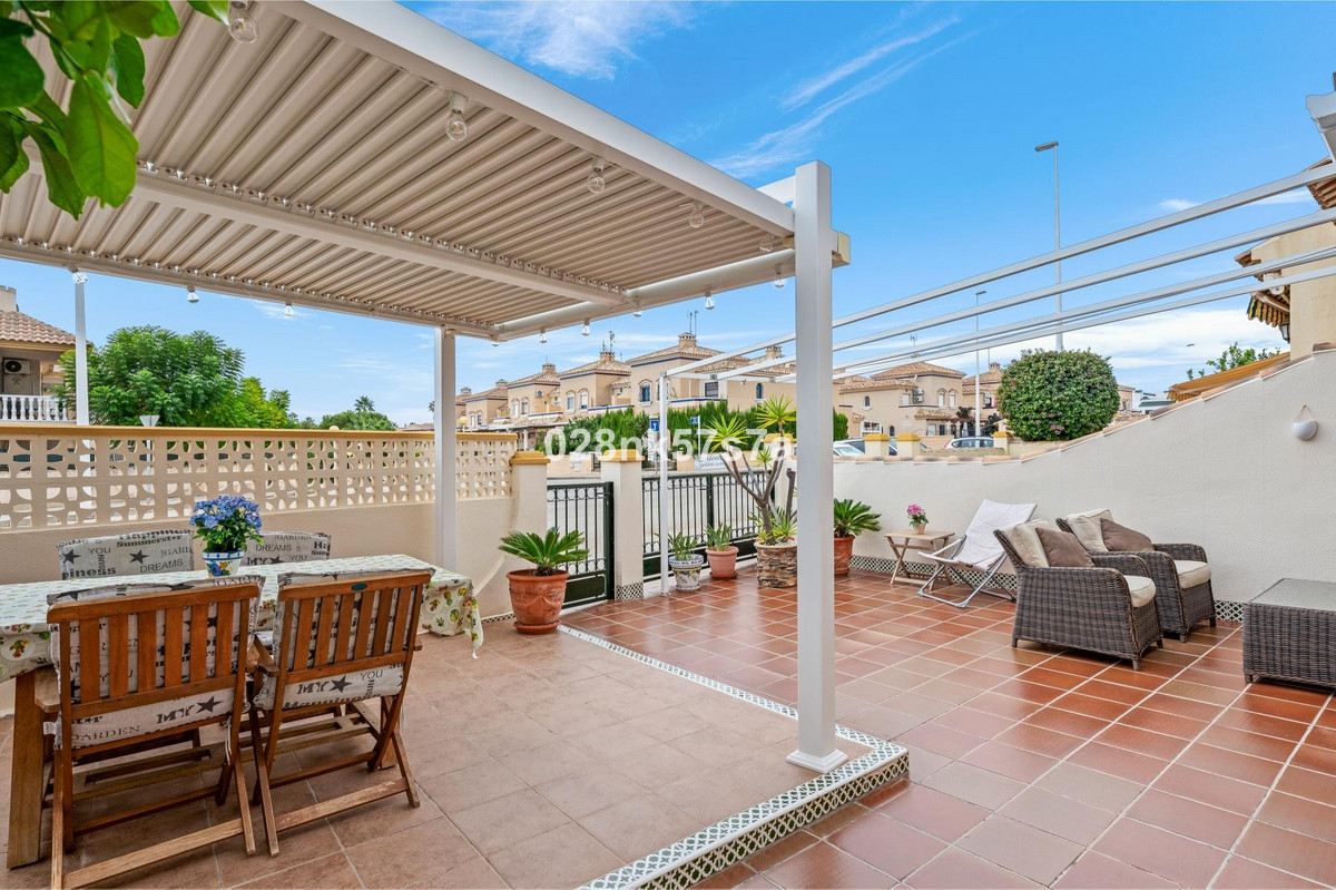 Se vende Adosada de 3 dormitorios en Costa Blanca, Alicante, España
