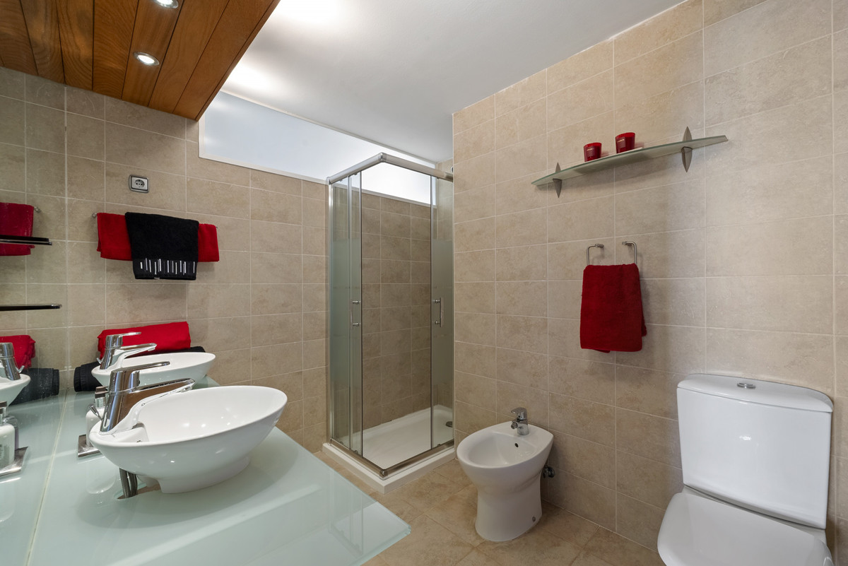 2 Bed Apartment for sale in Higueron Costa Del Sol, Málaga, Spain