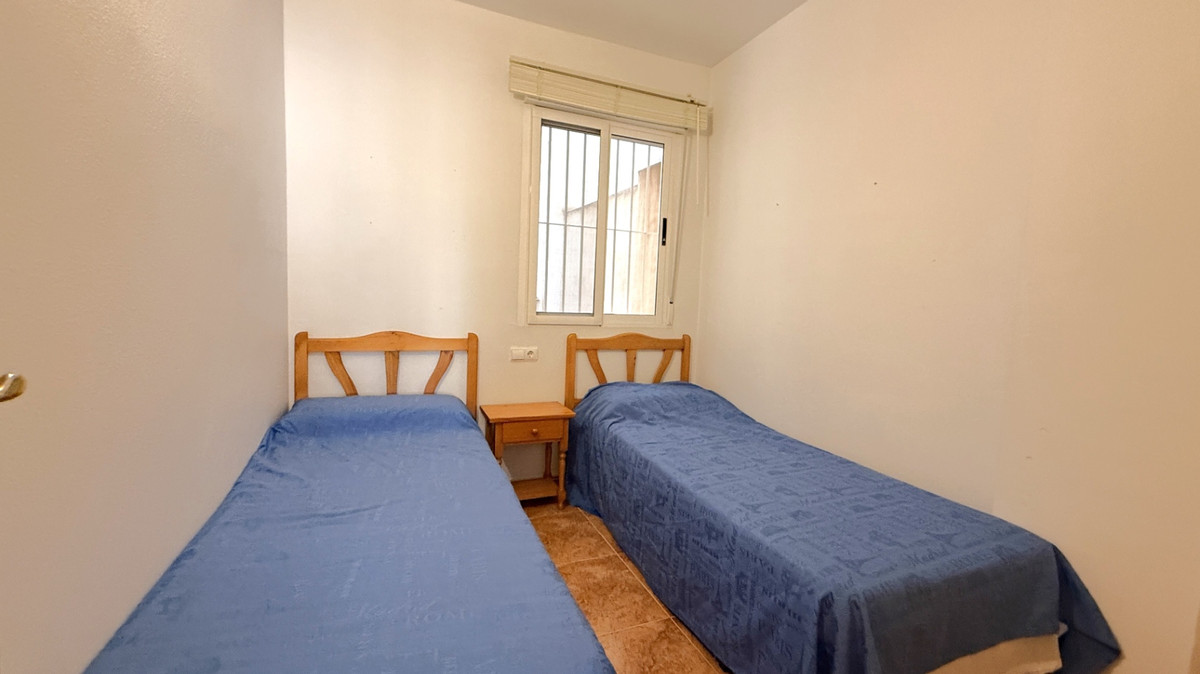 Se vende Apartamento Planta Baja de 2 dormitorios en Costa Blanca, Alicante, España