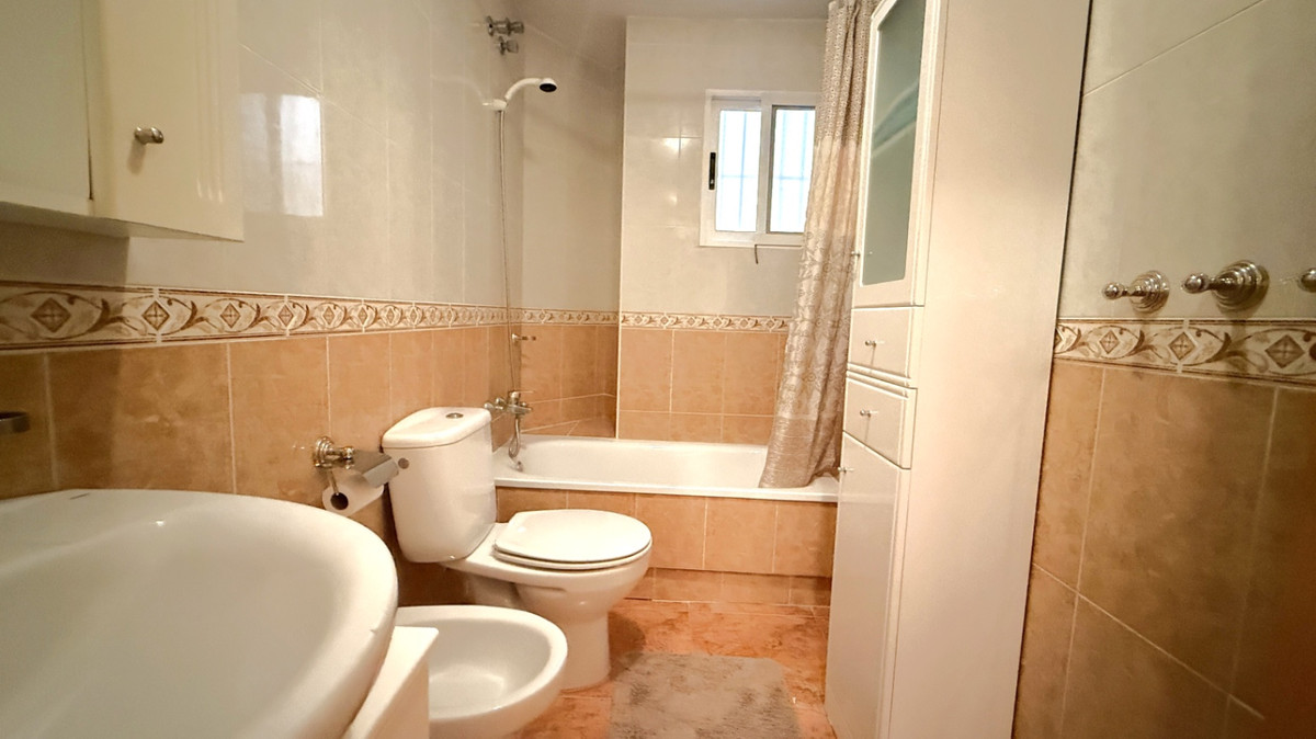 Se vende Apartamento Planta Baja de 2 dormitorios en Costa Blanca, Alicante, España