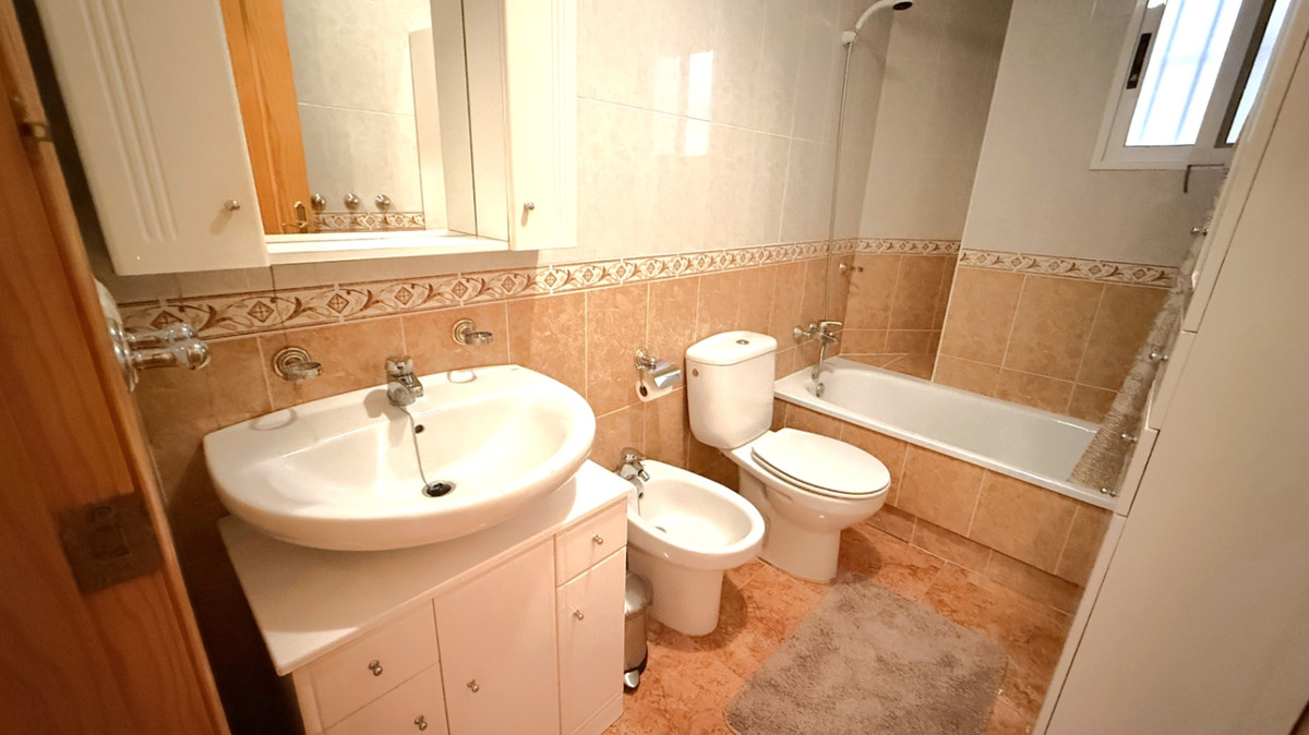 Se vende Apartamento Planta Baja de 2 dormitorios en Costa Blanca, Alicante, España