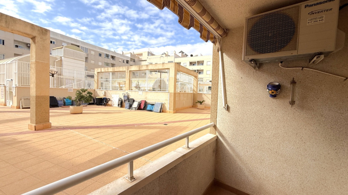 Se vende Apartamento Planta Baja de 2 dormitorios en Costa Blanca, Alicante, España