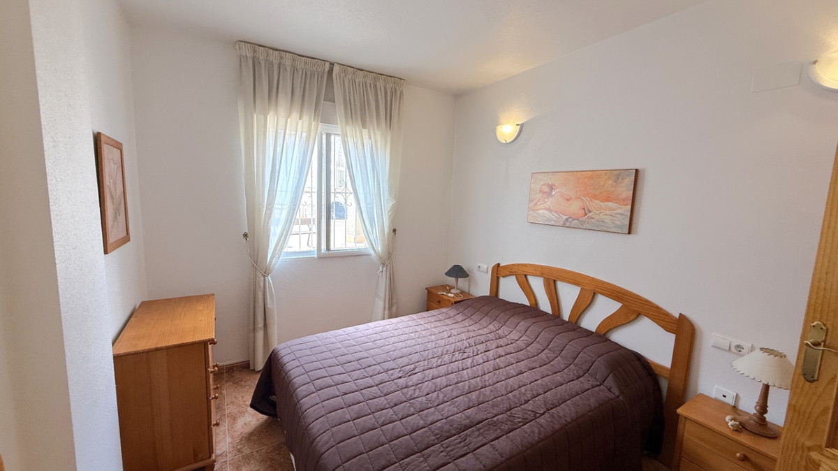 Se vende Apartamento Planta Baja de 2 dormitorios en Costa Blanca, Alicante, España