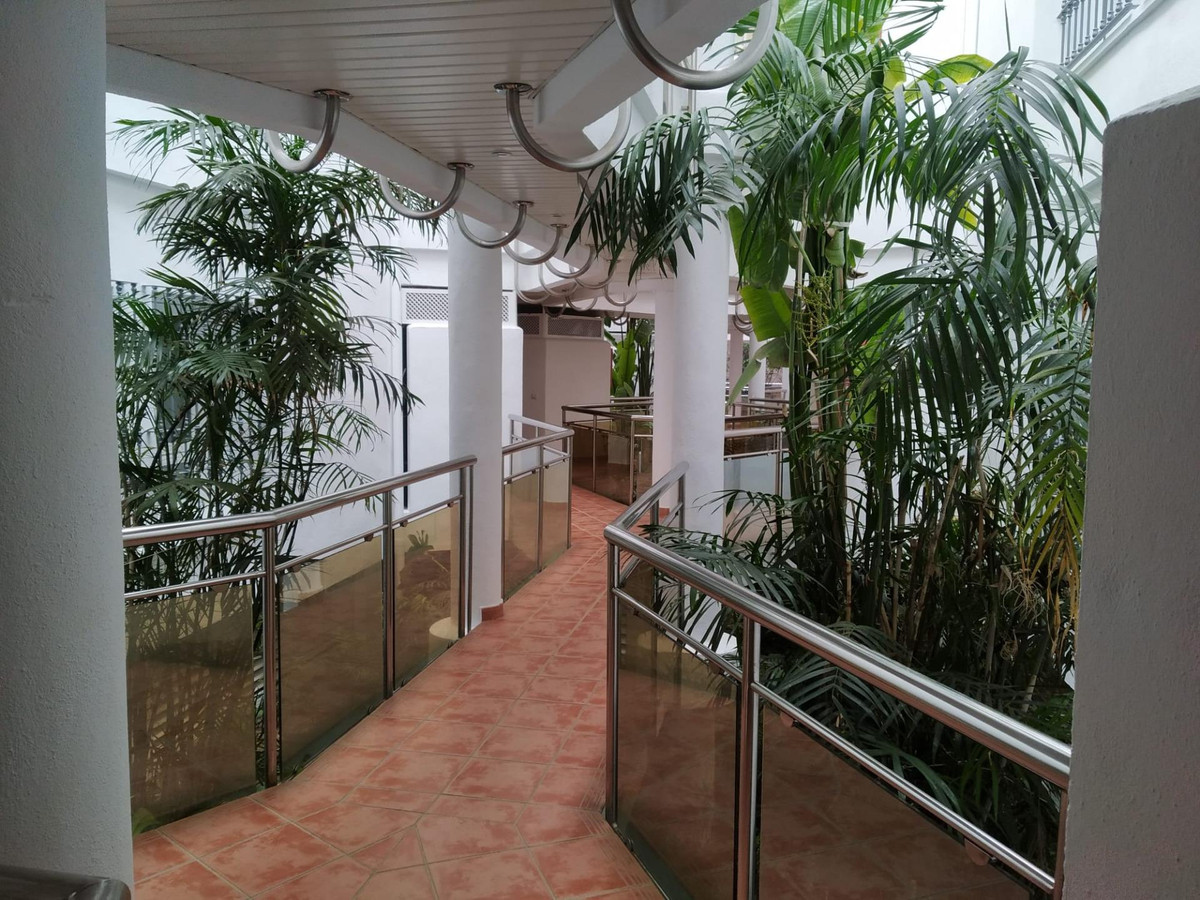 2 Bed Apartment for sale in Benalmadena Costa Costa Del Sol, Málaga, Spain