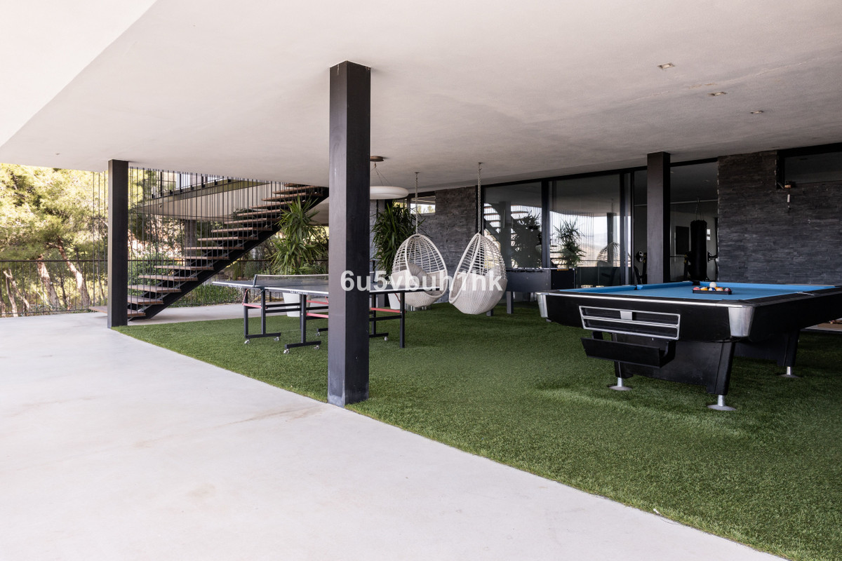 4 Bed Townhouse for sale in Valtocado Costa Del Sol, Málaga, Spain