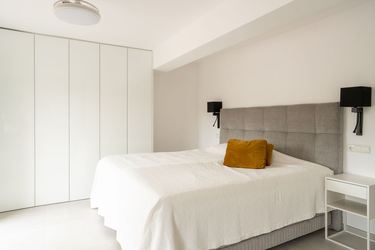 2 Bed Townhouse for sale in Marbella Costa Del Sol, Málaga, Spain