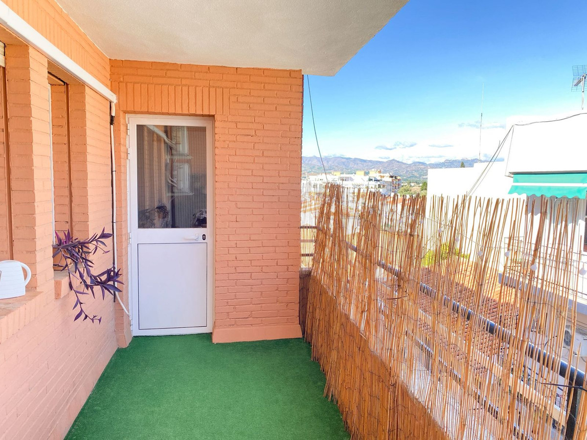 Se vende Apartamento Planta Media de 3 dormitorios en Costa Del Sol East, Málaga, España