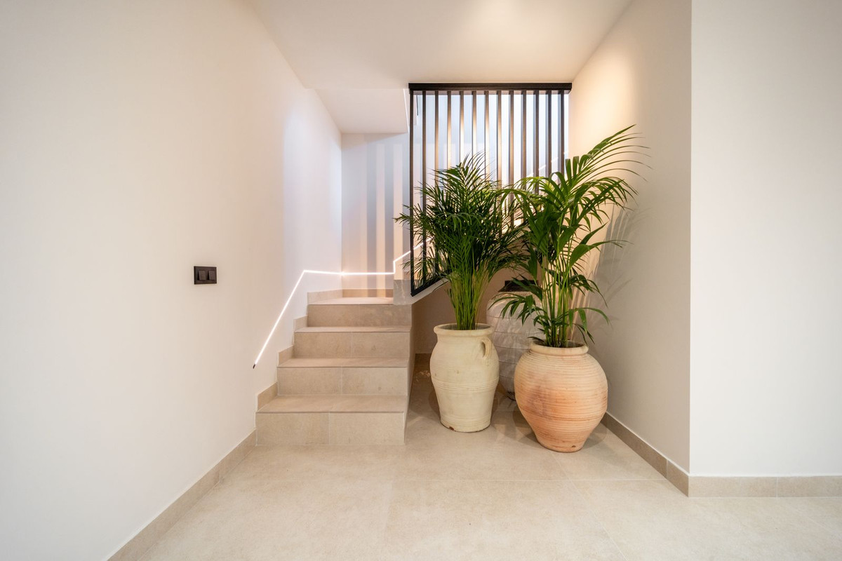 5 Bed Townhouse for sale in La Cala De Mijas Costa Del Sol, Málaga, Spain