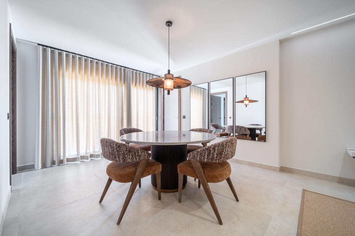 5 Bed Townhouse for sale in La Cala De Mijas Costa Del Sol, Málaga, Spain