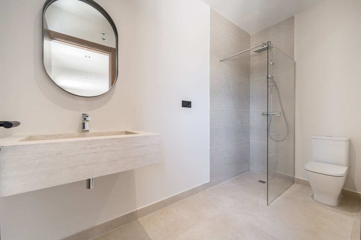 5 Bed Townhouse for sale in La Cala De Mijas Costa Del Sol, Málaga, Spain