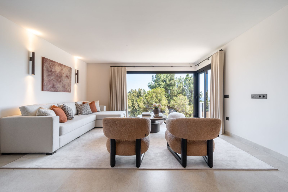 5 Bed Townhouse for sale in La Cala De Mijas Costa Del Sol, Málaga, Spain