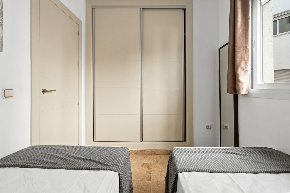 Se vende Apartamento Planta Media de 3 dormitorios en Costa Del Sol, Málaga, España
