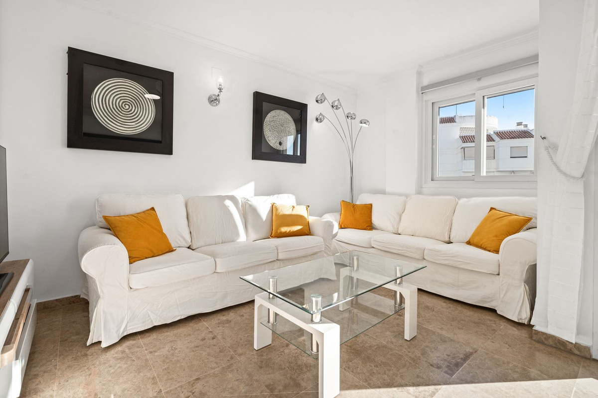 Se vende Apartamento Planta Media de 3 dormitorios en Costa Del Sol, Málaga, España