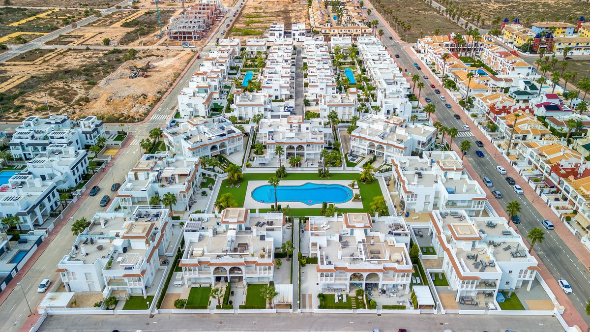 Se vende Ático de 2 dormitorios en Costa Blanca, Alicante, España