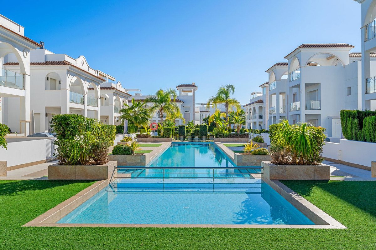 Se vende Ático de 2 dormitorios en Costa Blanca, Alicante, España