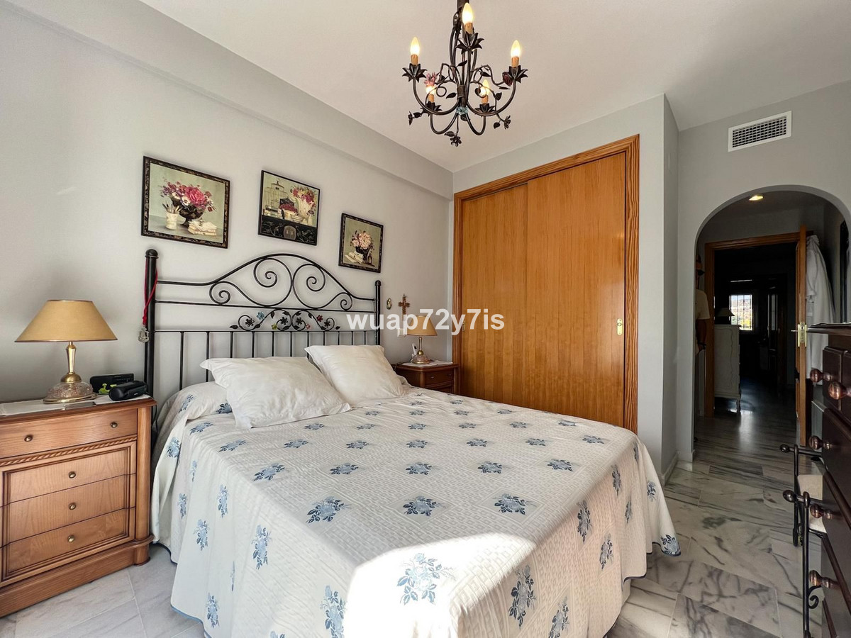 Se vende Apartamento Planta Media de 2 dormitorios en Costa Del Sol, Málaga, España