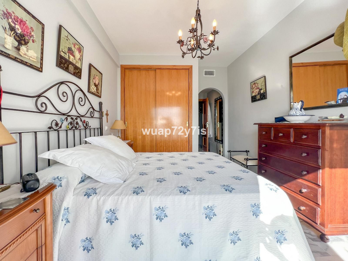 Se vende Apartamento Planta Media de 2 dormitorios en Costa Del Sol, Málaga, España