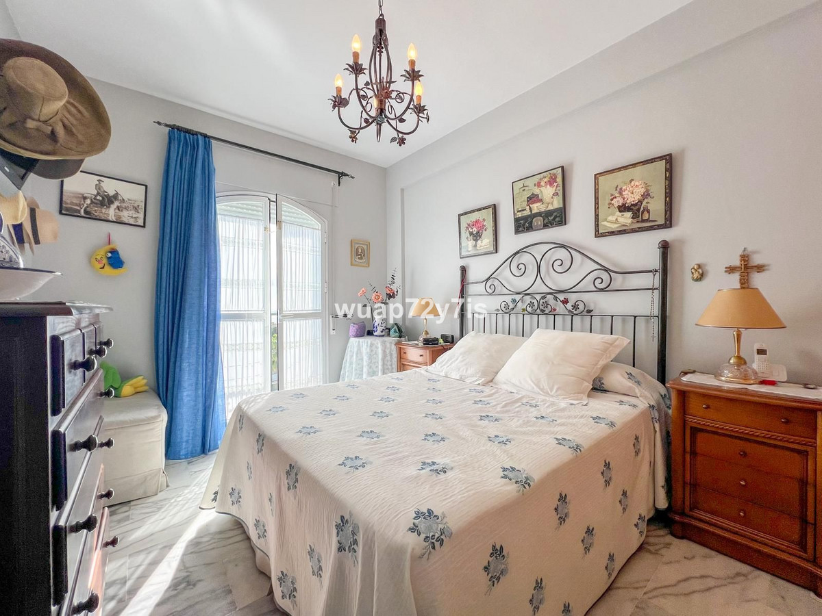 Se vende Apartamento Planta Media de 2 dormitorios en Costa Del Sol, Málaga, España