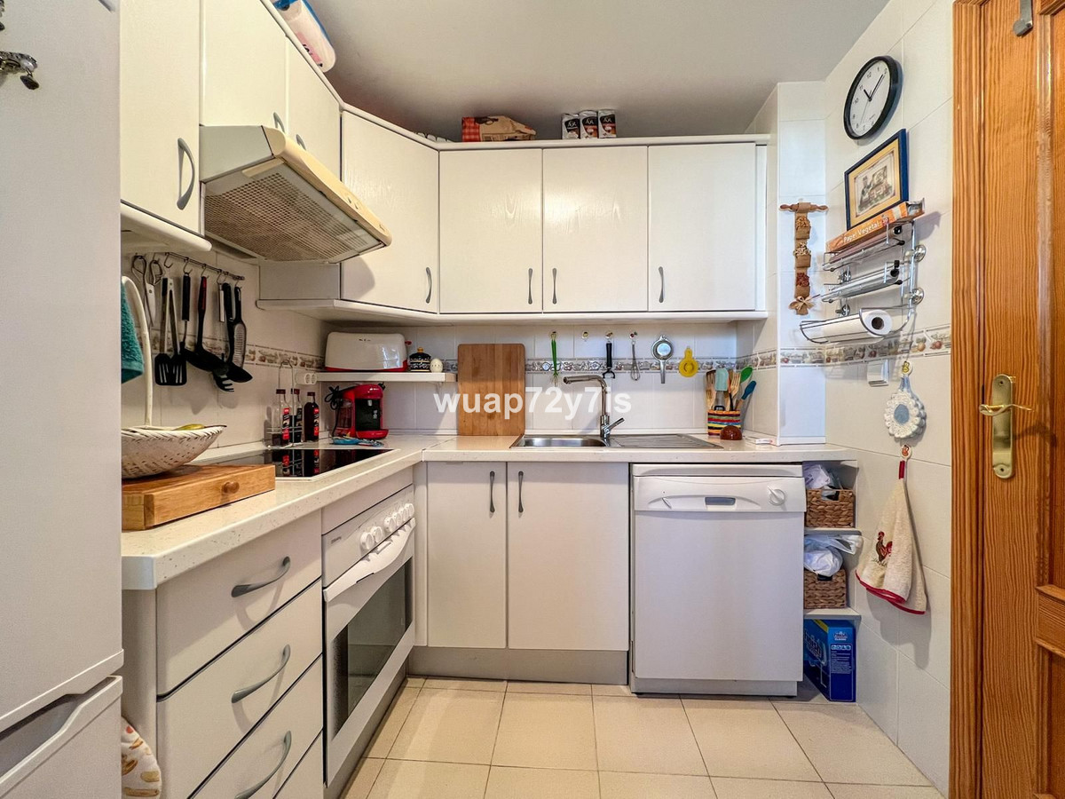 Se vende Apartamento Planta Media de 2 dormitorios en Costa Del Sol, Málaga, España