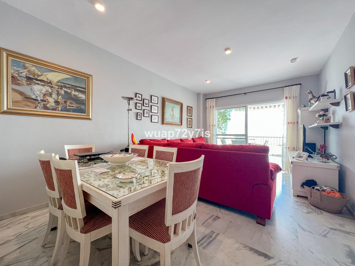 Se vende Apartamento Planta Media de 2 dormitorios en Costa Del Sol, Málaga, España