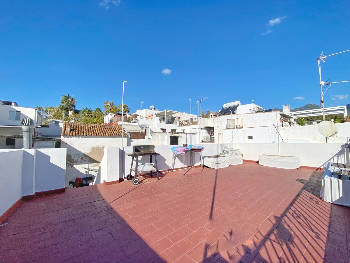 4 Bed Townhouse for sale in Marbella Costa Del Sol, Málaga, Spain