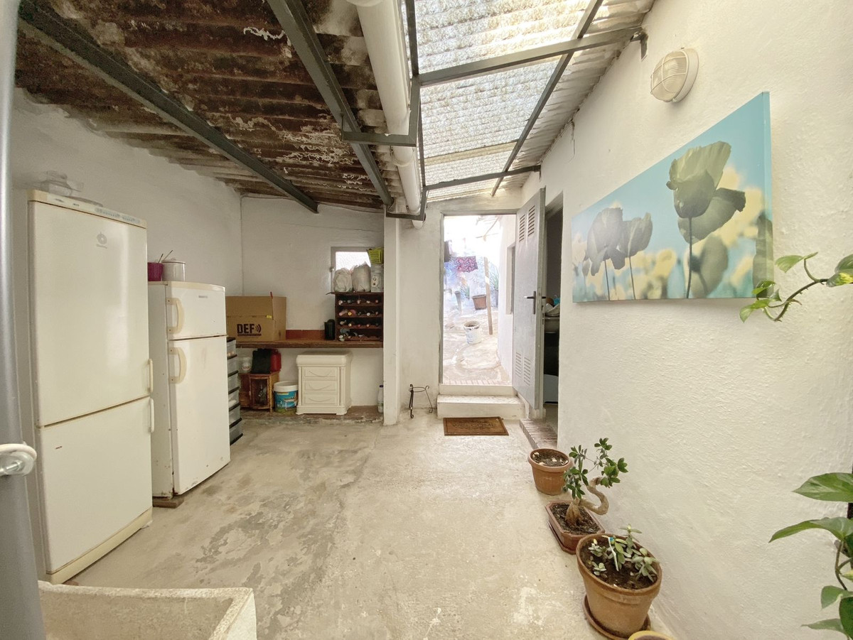 4 Bed Townhouse for sale in Marbella Costa Del Sol, Málaga, Spain