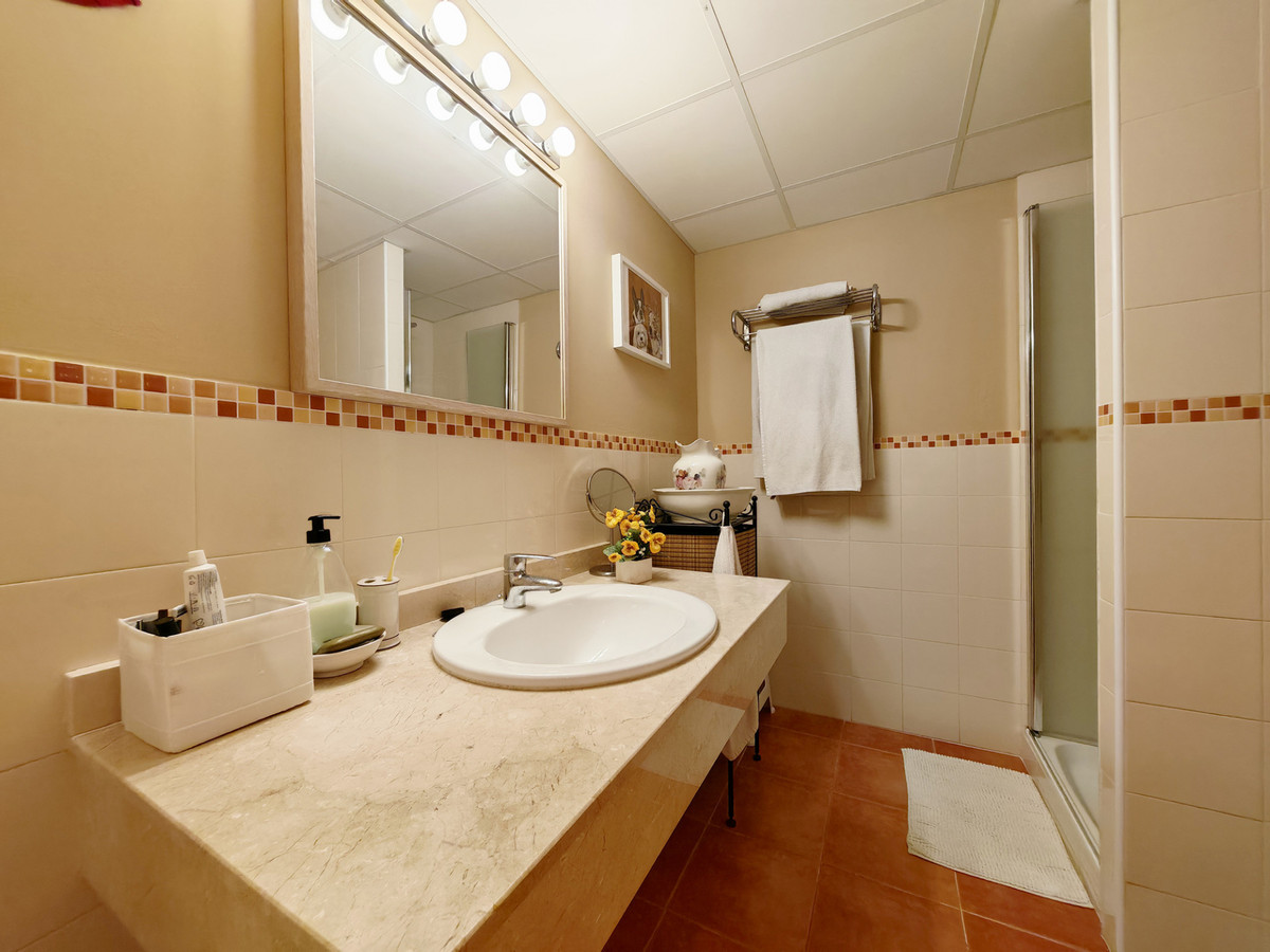 3 Bed Apartment for sale in Calahonda Costa Del Sol, Málaga, Spain