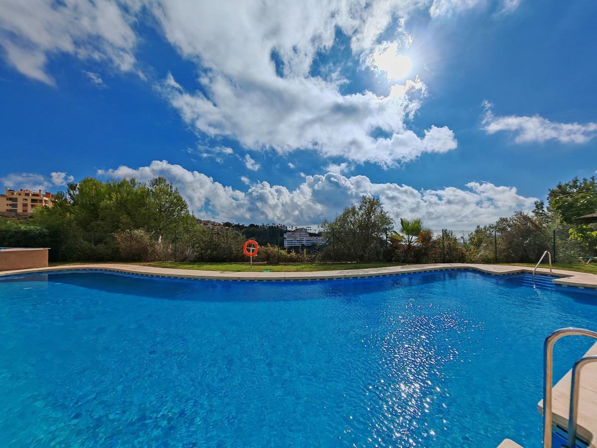 3 Bed Apartment for sale in Calahonda Costa Del Sol, Málaga, Spain