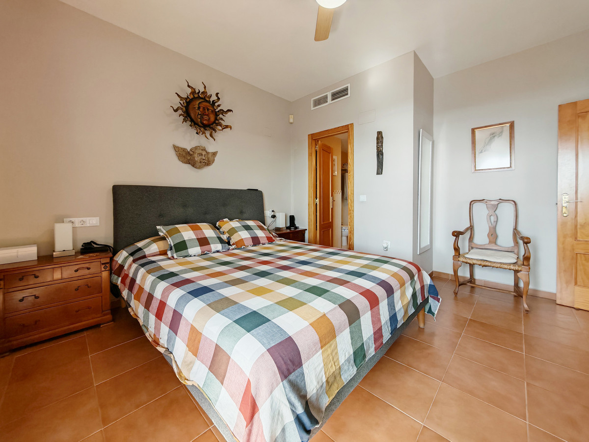 3 Bed Apartment for sale in Calahonda Costa Del Sol, Málaga, Spain