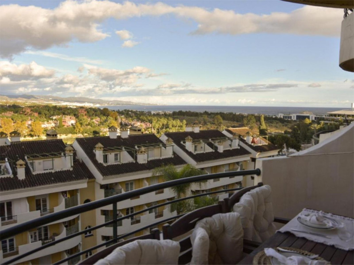 Se vende Apartamento Planta Media de 2 dormitorios en Costa Del Sol, Málaga, España