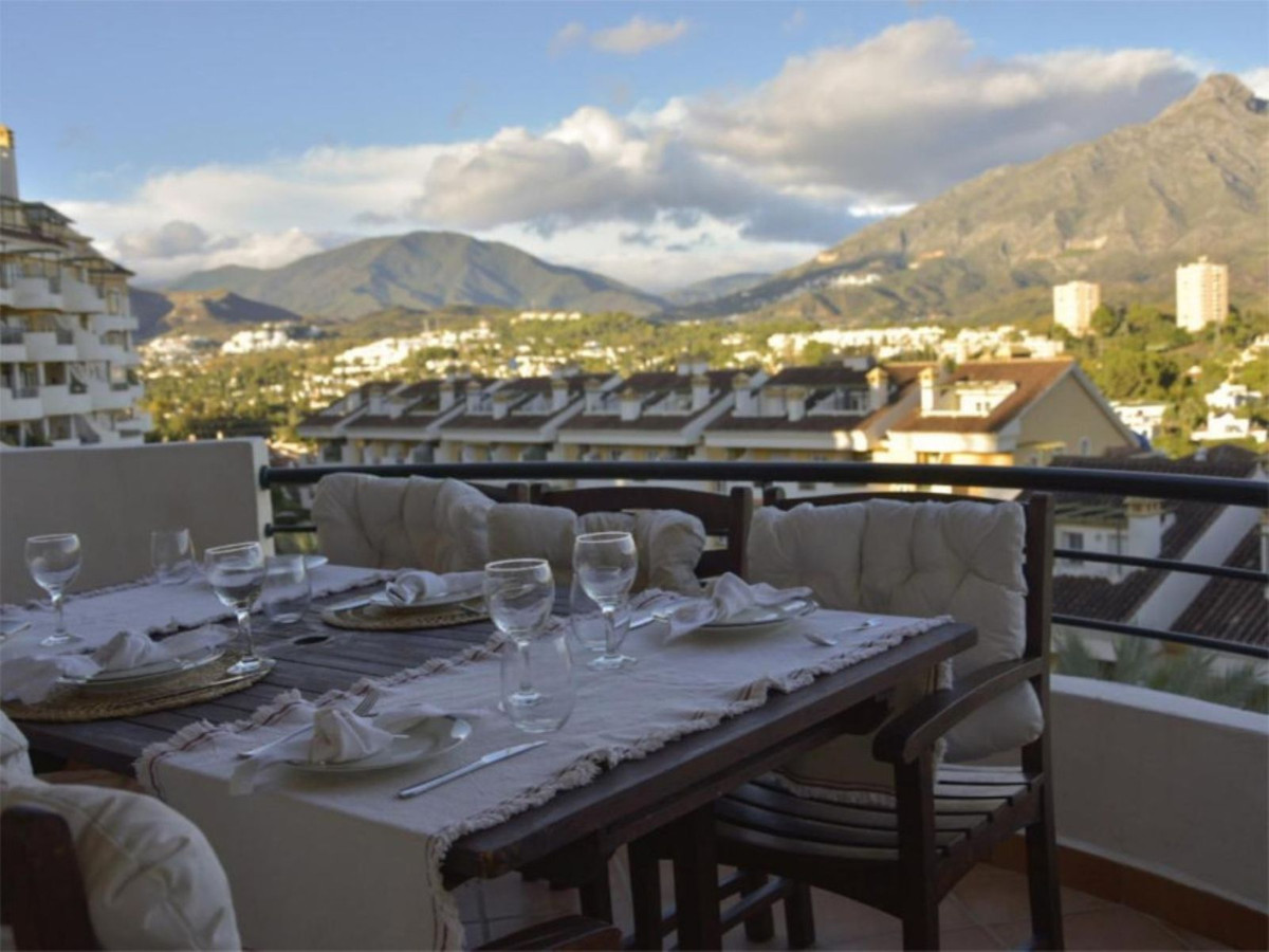 Se vende Apartamento Planta Media de 2 dormitorios en Costa Del Sol, Málaga, España