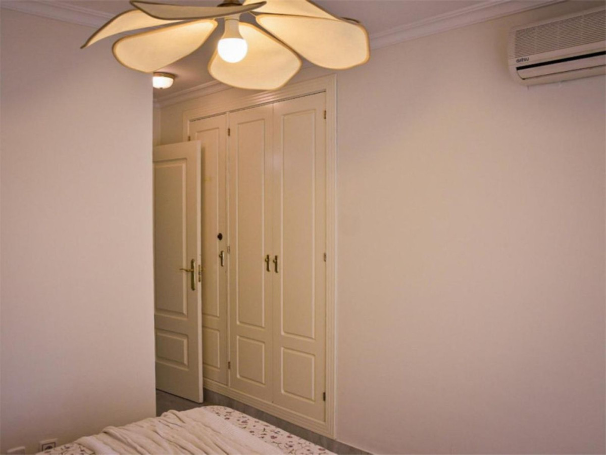 Se vende Apartamento Planta Media de 2 dormitorios en Costa Del Sol, Málaga, España