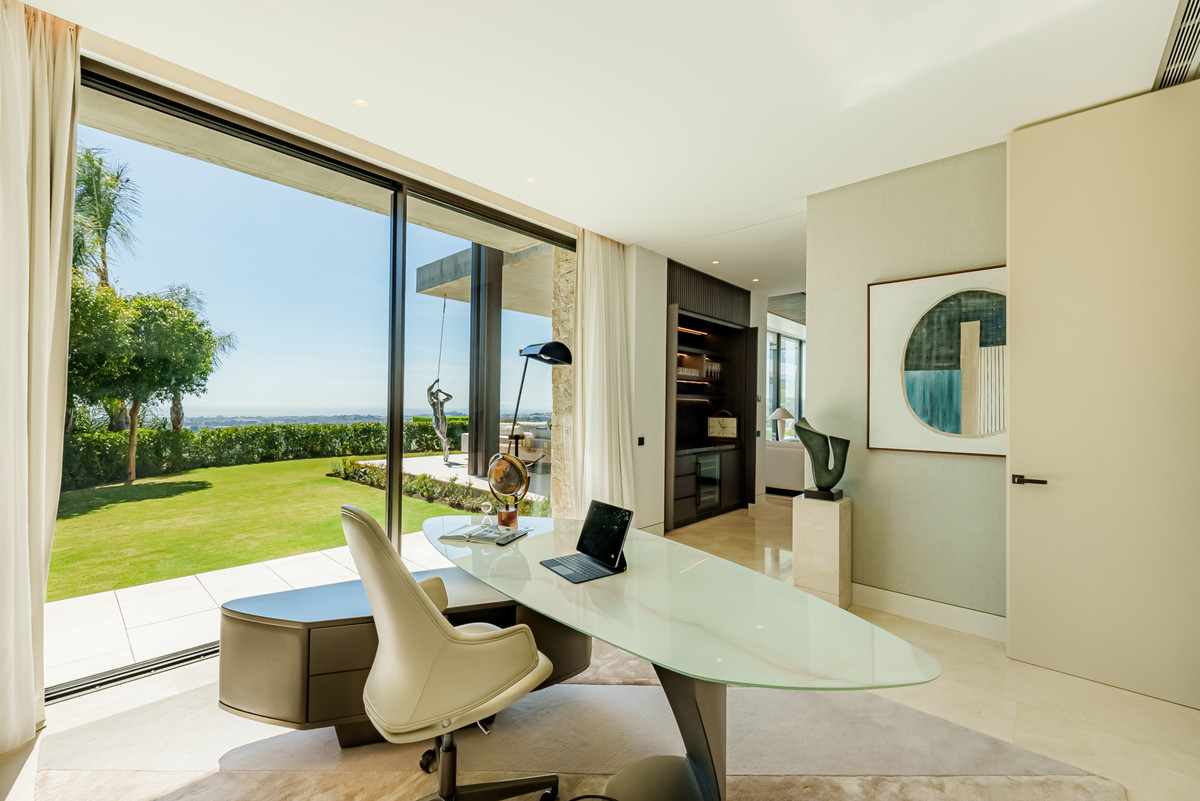 Se vende Villa - Chalet de 8 dormitorios en Costa Del Sol, Málaga, España