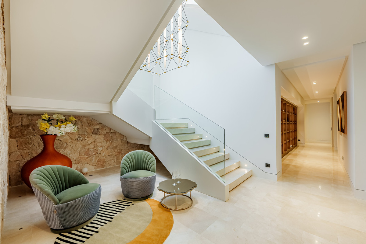 Se vende Villa - Chalet de 8 dormitorios en Costa Del Sol, Málaga, España