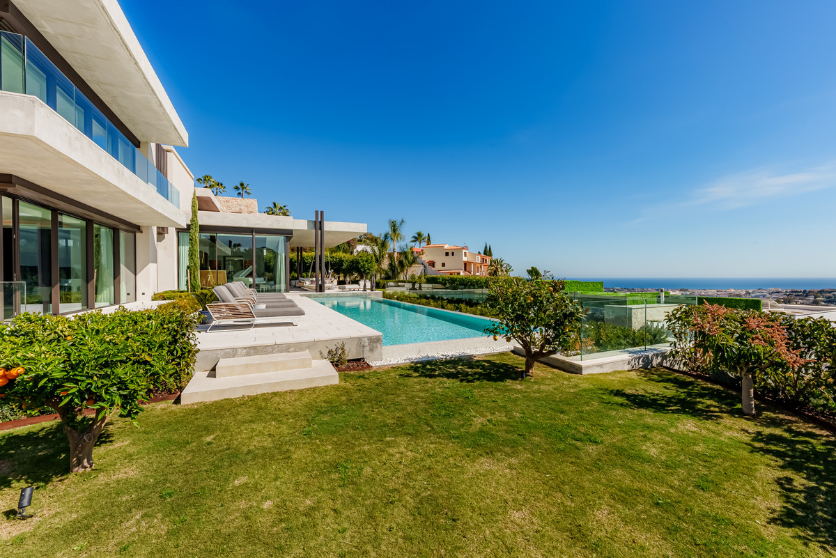 Se vende Villa - Chalet de 8 dormitorios en Costa Del Sol, Málaga, España