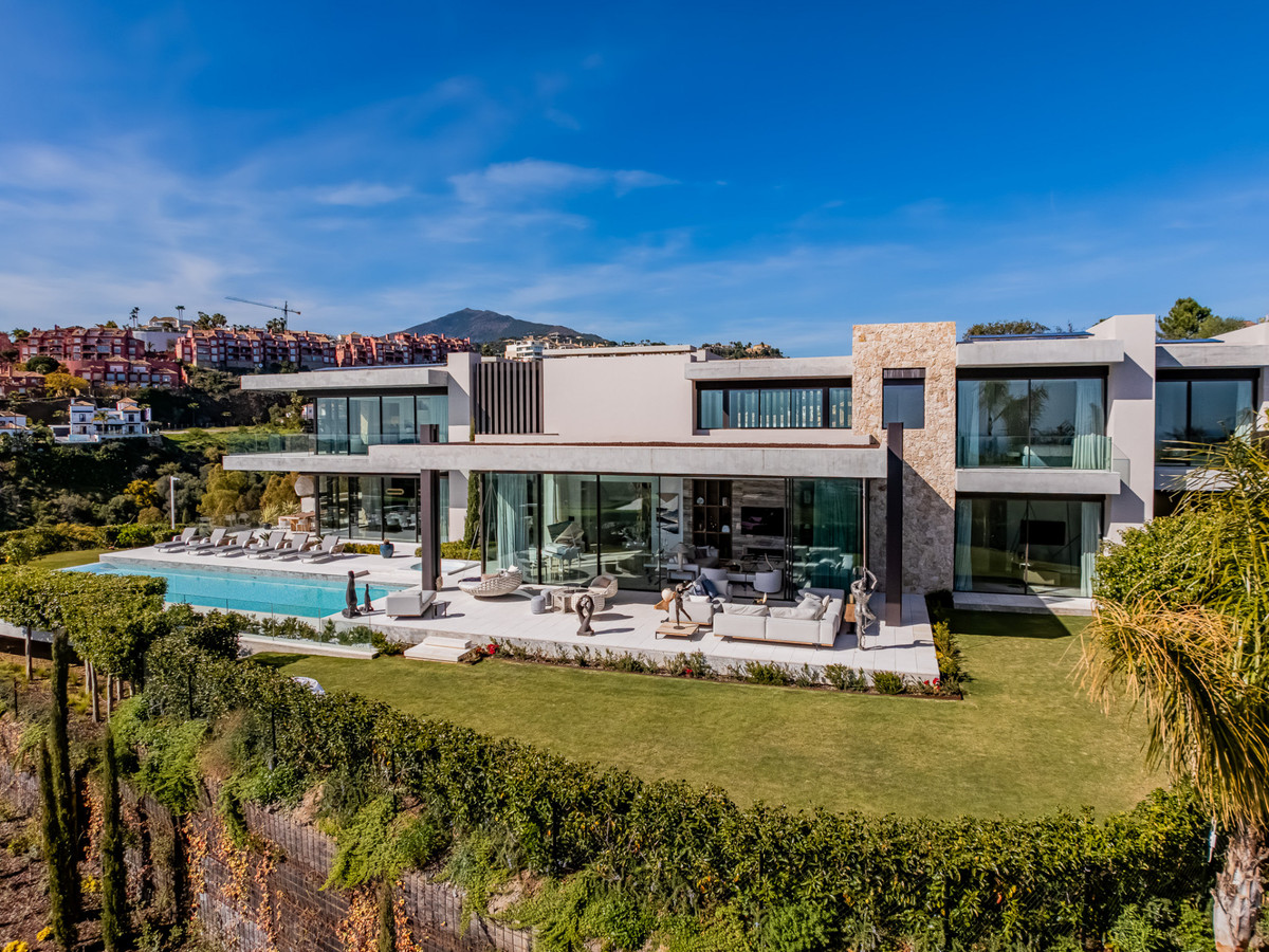 Se vende Villa - Chalet de 8 dormitorios en Costa Del Sol, Málaga, España