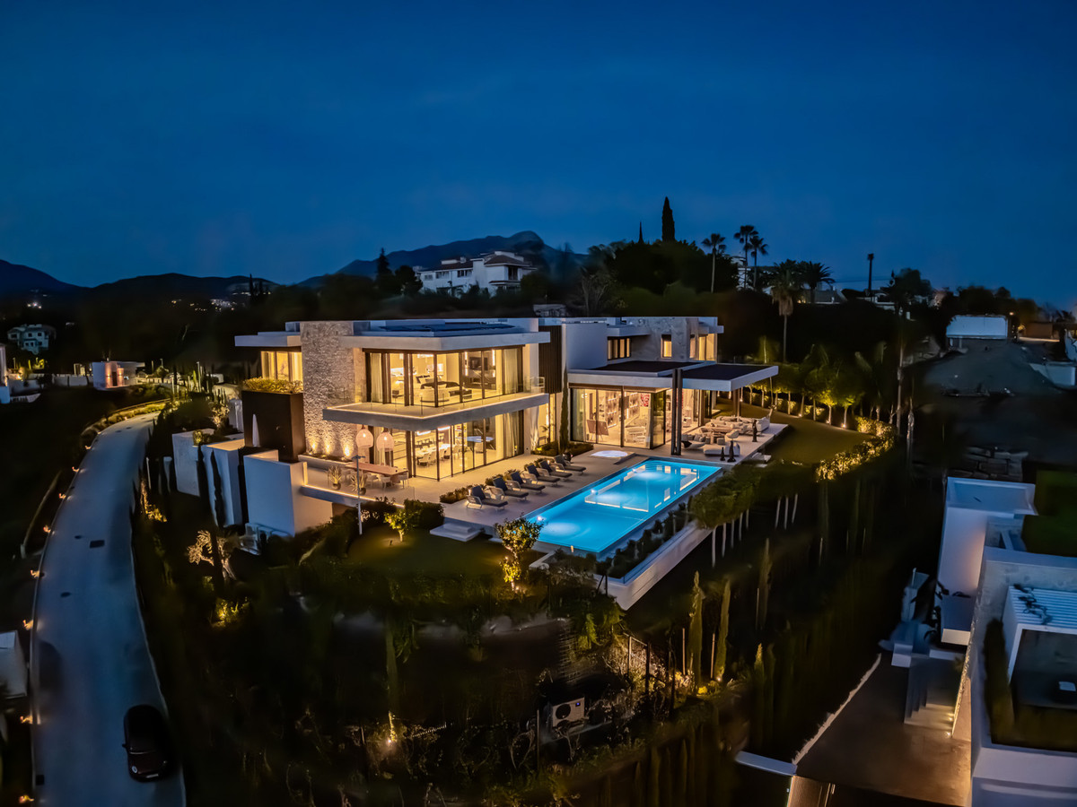 Se vende Villa - Chalet de 8 dormitorios en Costa Del Sol, Málaga, España