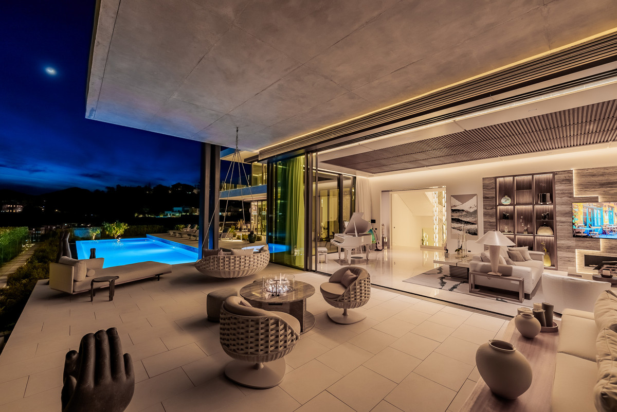 Se vende Villa - Chalet de 8 dormitorios en Costa Del Sol, Málaga, España