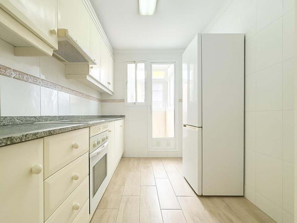 Se vende Apartamento Planta Media de 3 dormitorios en Costa Blanca, Alicante, España