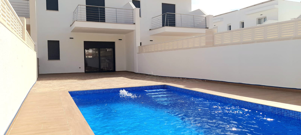 Se vende Adosada de 2 dormitorios en Costa Blanca, Alicante, España