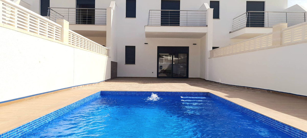 Se vende Adosada de 2 dormitorios en Costa Blanca, Alicante, España