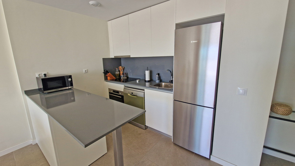 3 Bed Apartment for sale in Estepona Costa Del Sol, Málaga, Spain